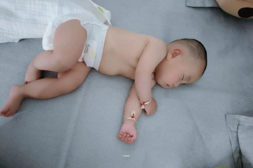 滨州宝宝发烧可以喝牛奶吗